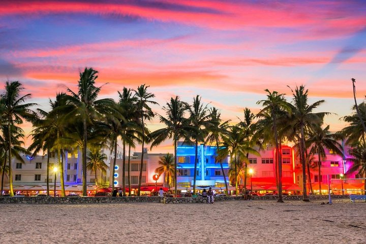 Astounding Scavenger Hunt: Miami Beach Colors & Culture - Photo 1 of 6